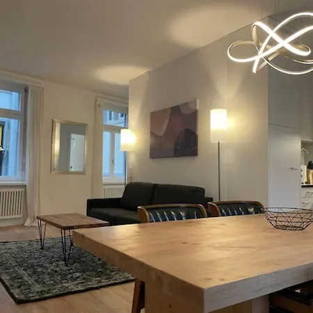 Elegant 2br - Canal3 Apartment *