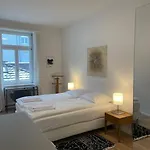 Elegant 2br - Canal3 Apartment