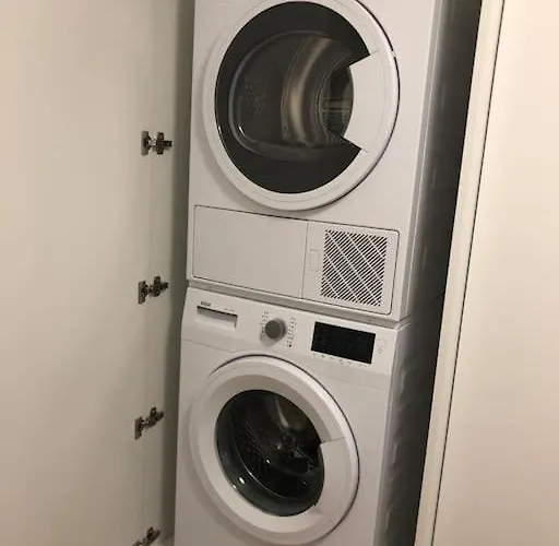 Elegant 2br - Canal3 Apartament